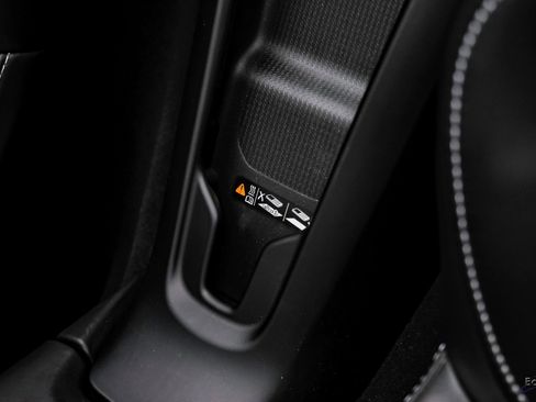 Used 2023 Chevrolet Corvette Stingray Premium Cpe w/ Z51 Performance Package image 46