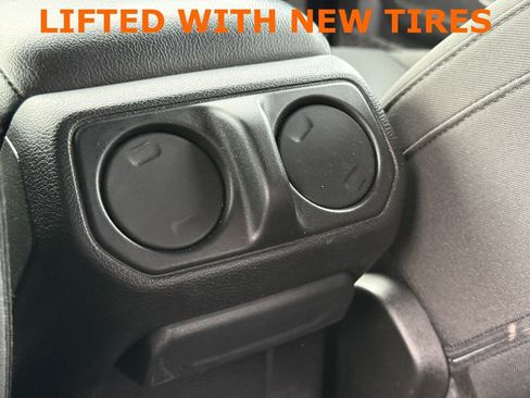Used 2021 Jeep Wrangler Unlimited Sport image 28