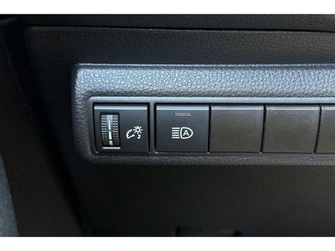 Used 2021 Toyota Corolla SE w/ Carpet Mat Package (TMS) FWD image 28
