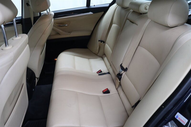 Used 2016 BMW 535i xDrive Sedan AWD/4WD image 27