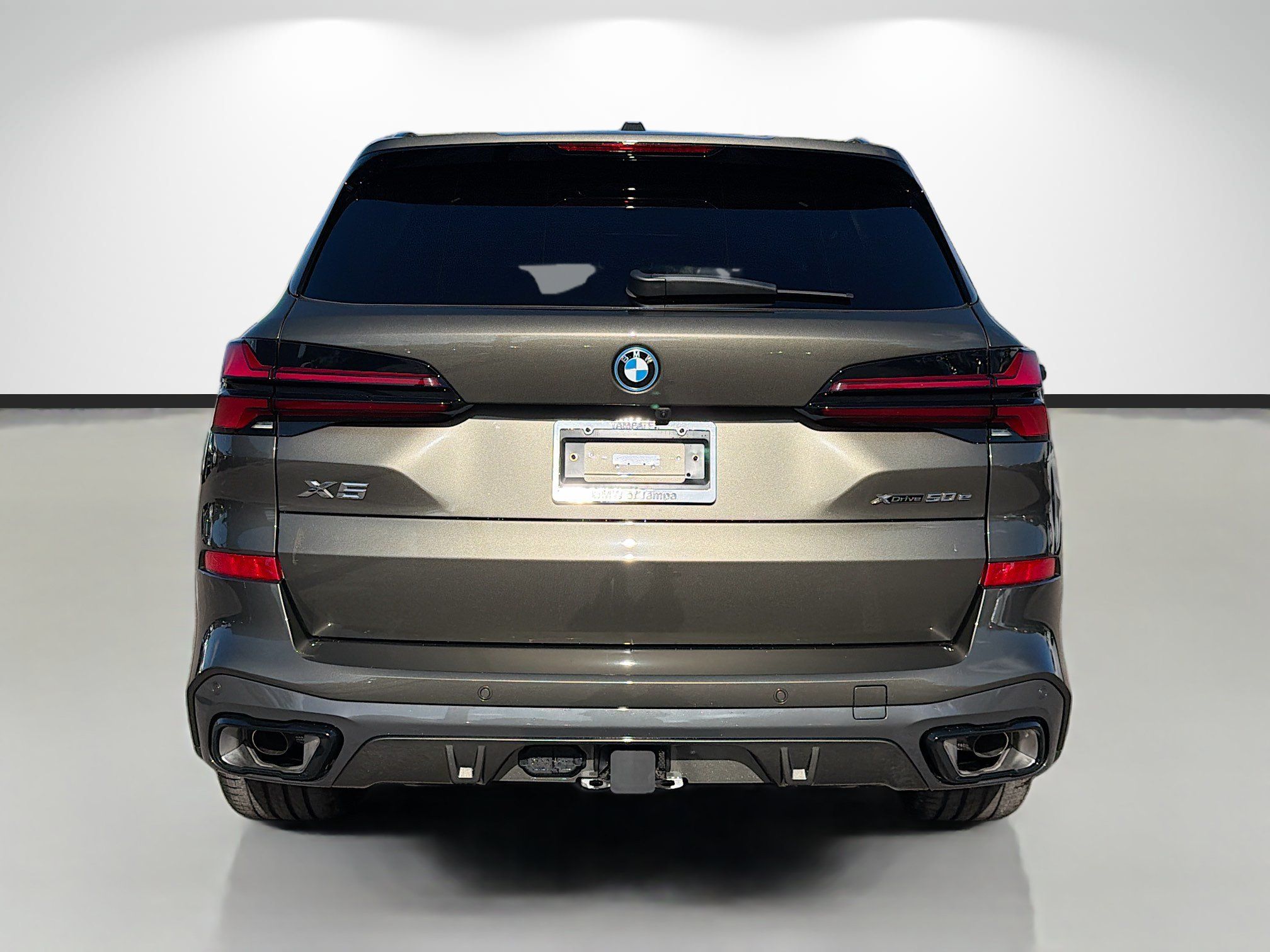 New 2026 BMW X5 xDrive50e w/ Executive Package AWD/4WD image 4