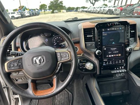 Used 2023 RAM 1500 Limited AWD/4WD image 13