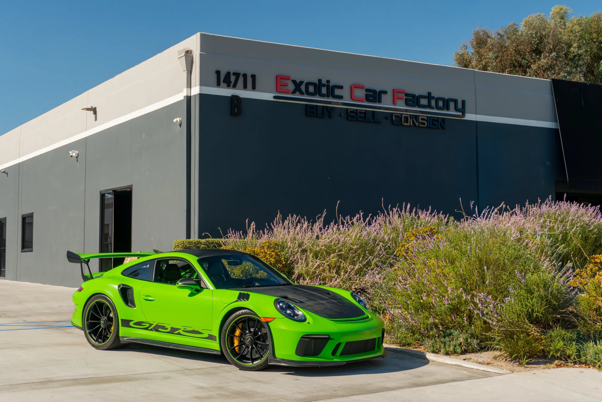 Used 2019 Porsche 911 GT3 RS RWD image 1