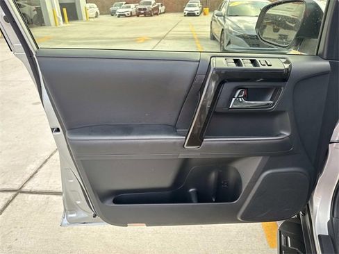 Used 2024 Toyota 4Runner TRD Off-Road Premium image 19