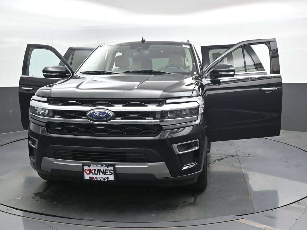 Used 2024 Ford Expedition Limited AWD/4WD image 49