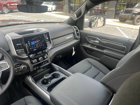 New 2026 RAM 1500 Big Horn AWD/4WD image 24