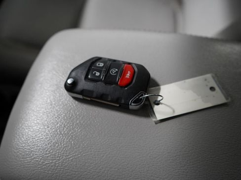 Used 2023 Jeep Wrangler Unlimited Sahara AWD/4WD image 19