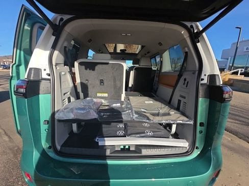 New 2025 Volkswagen ID. Buzz Pro S Plus image 25