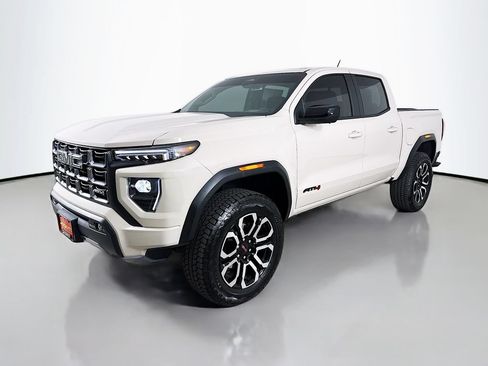 Used 2026 GMC Canyon AT4 w/ Technology Plus Package AWD/4WD image 3
