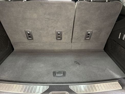 Used 2024 Chevrolet Tahoe Z71 w/ Luxury Package AWD/4WD image 27