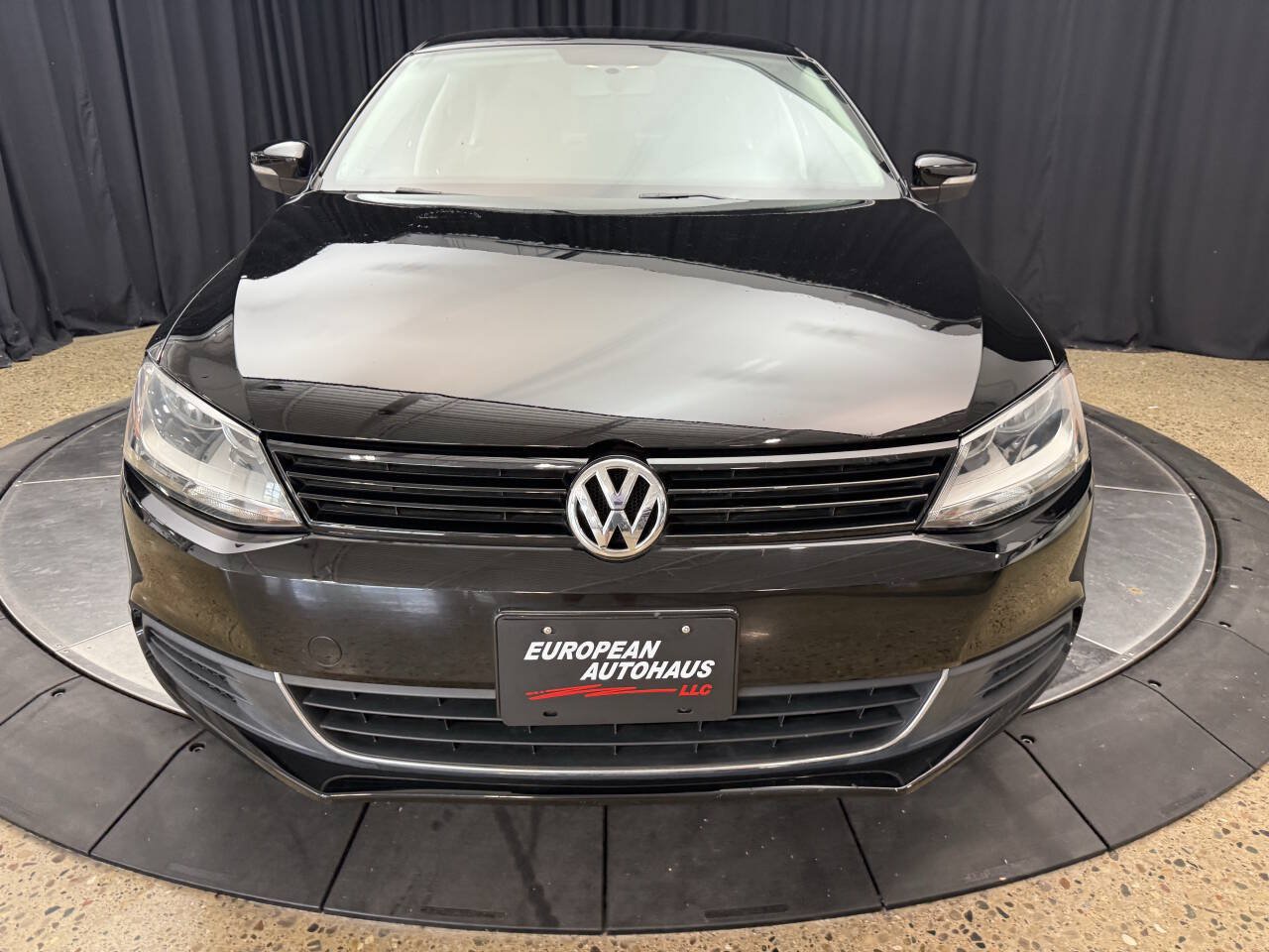 Used 2013 Volkswagen Jetta SE FWD image 5