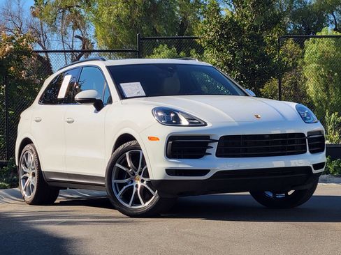 Certified 2022 Porsche Cayenne Platinum Edition AWD/4WD image 9