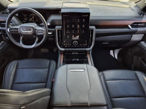 Used 2025 GMC Yukon Denali image 35