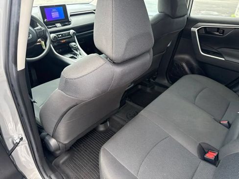 Used 2023 Toyota RAV4 LE FWD image 20