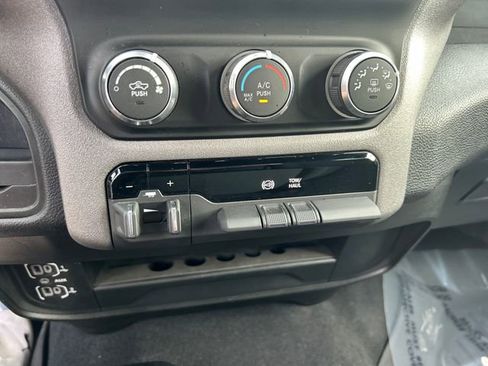 Used 2024 RAM 2500 Tradesman w/ Chrome Appearance Group image 22