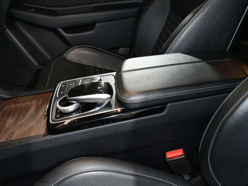 Used 2018 Mercedes-Benz GLE 43 AMG 4MATIC image 37