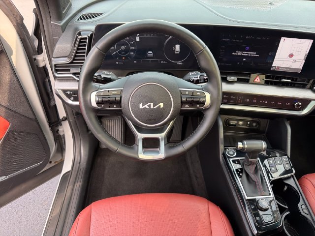 Used 2025 Kia Sportage SX FWD image 16