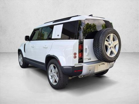 Used 2020 Land Rover Defender 110 SE AWD/4WD image 7
