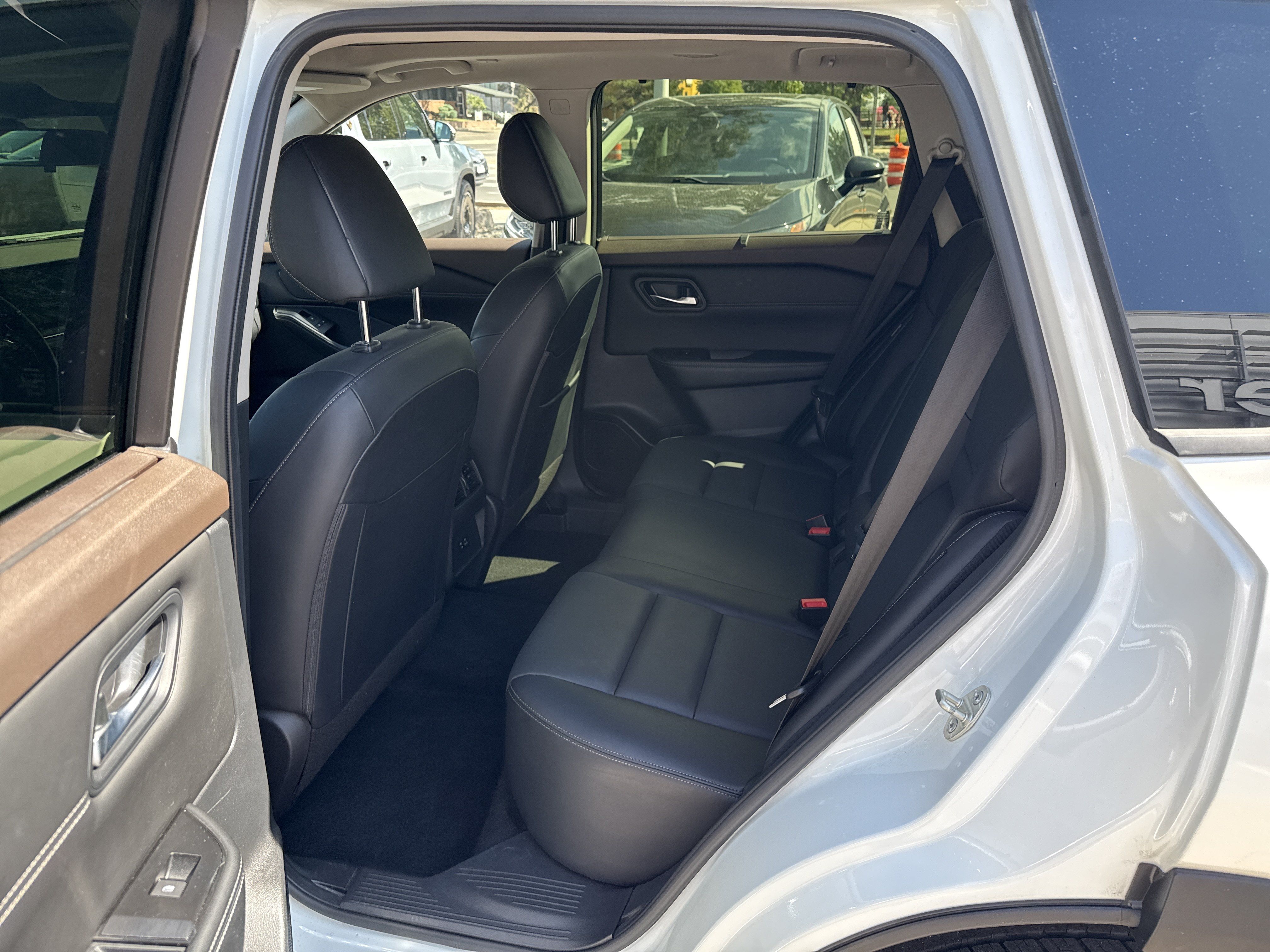 Certified 2023 Nissan Rogue SV w/ SV Premium B Package AWD/4WD image 15