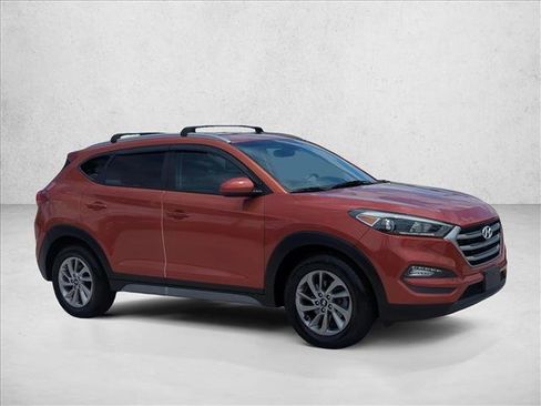 Used 2017 Hyundai Tucson SE FWD image 3