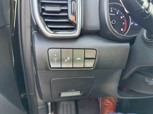 Used 2022 Kia Sportage EX w/ EX Technology Package image 23