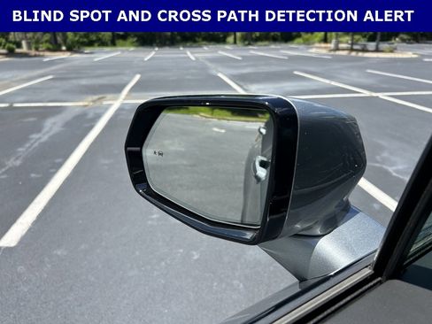 Used 2024 Cadillac XT6 Sport w/ Technology Package image 8