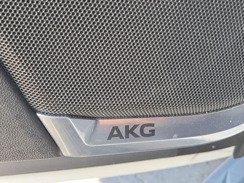 Certified 2021 Cadillac Escalade Premium Luxury Platinum image 23