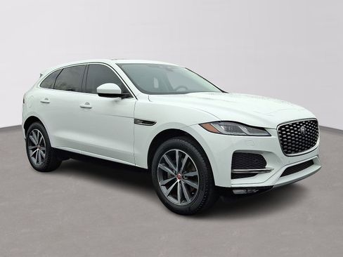 Used 2022 Jaguar F-PACE S image 3