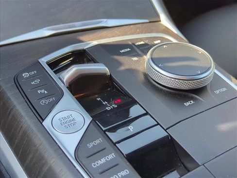 Used 2024 BMW 430i Coupe w/ Premium Package image 10