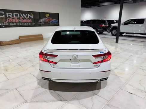Used 2022 Honda Accord Touring image 9