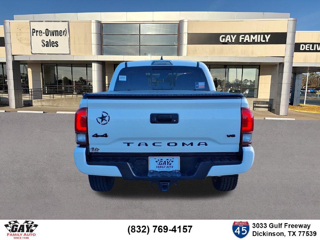 Used 2023 Toyota Tacoma SR5 w/ Technology Package AWD/4WD image 19
