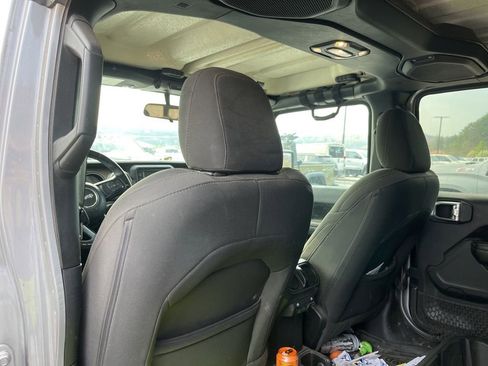 Used 2020 Jeep Gladiator Sport w/ Quick Order Package 24S image 7