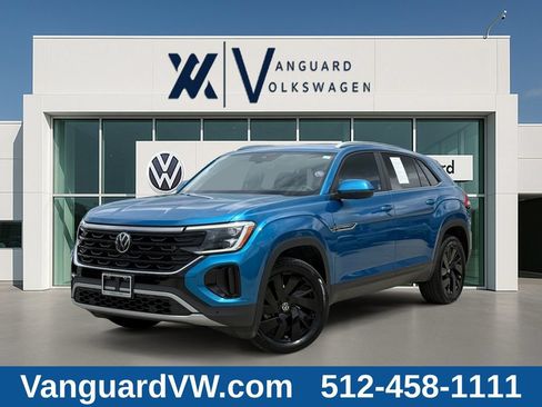 Used 2024 Volkswagen Atlas Cross Sport SE FWD image 1