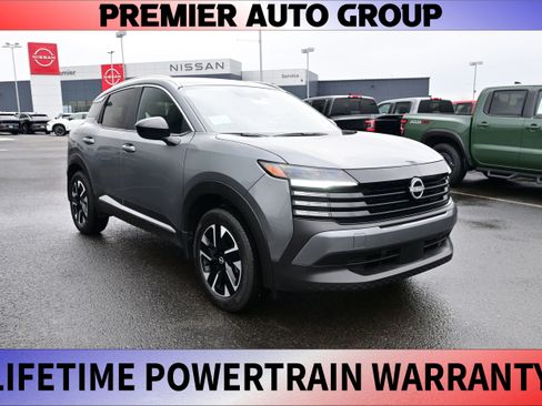 New 2026 Nissan Kicks SV image 1