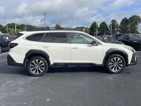 Used 2024 Subaru Outback Limited XT AWD/4WD image 7