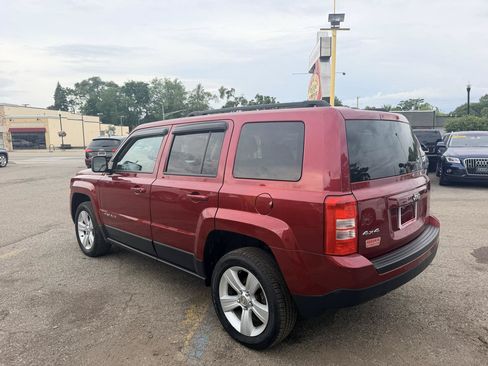 Used 2016 Jeep Patriot Latitude AWD/4WD image 3