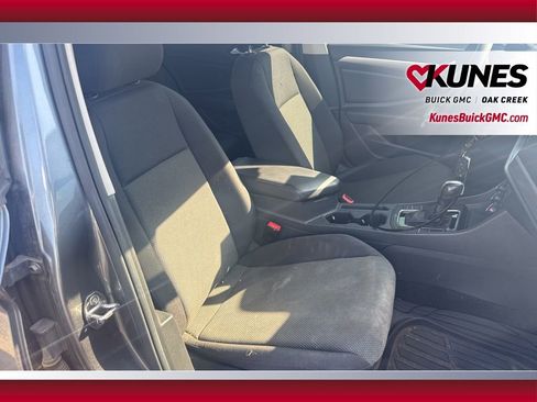 Used 2019 Volkswagen Jetta S image 16