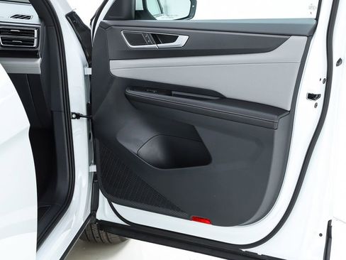 New 2026 Volkswagen Atlas Cross Sport SEL image 71