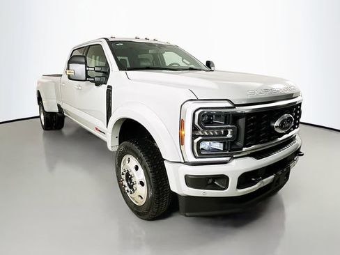 New 2026 Ford F450 Platinum w/ FX4 Off-Road Package image 1
