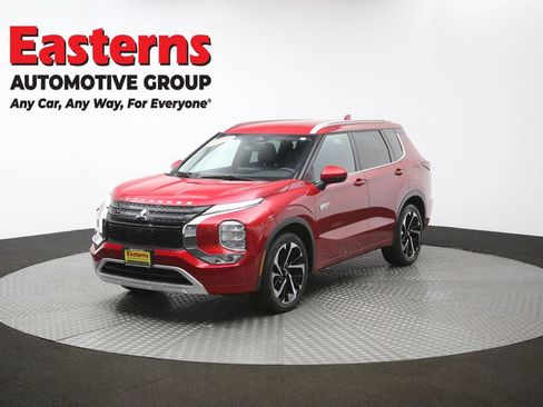 Used 2023 Mitsubishi Outlander SEL AWD/4WD image 57