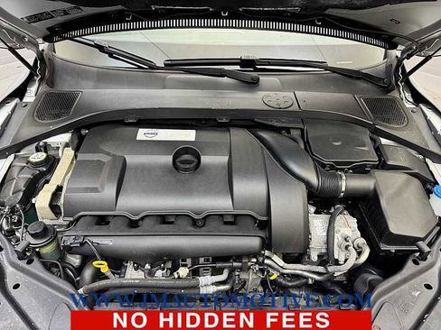 Used 2016 Volvo XC60 T6 w/ Proximity Package image 10