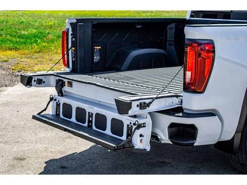 New 2026 GMC Sierra 1500 Denali Ultimate image 13