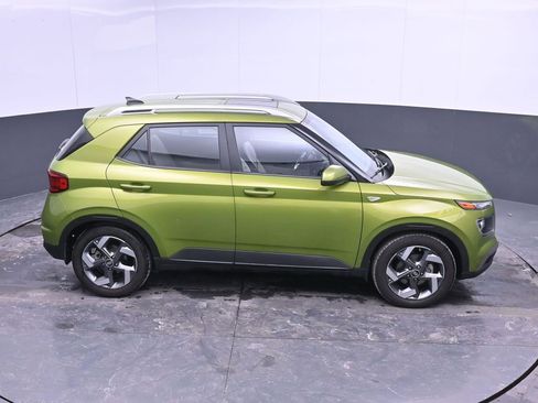 Used 2022 Hyundai Venue SEL image 43