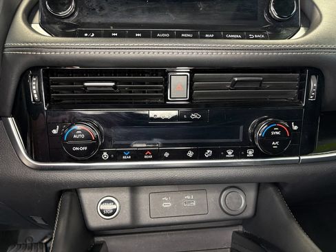 Used 2023 Nissan Rogue SL w/ SL Premium Package AWD/4WD image 19