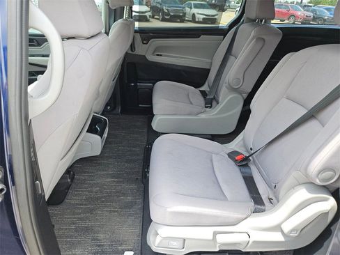 Used 2023 Honda Odyssey EX image 11