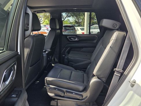 Certified 2023 Chevrolet Tahoe Z71 w/ Luxury Package AWD/4WD image 13
