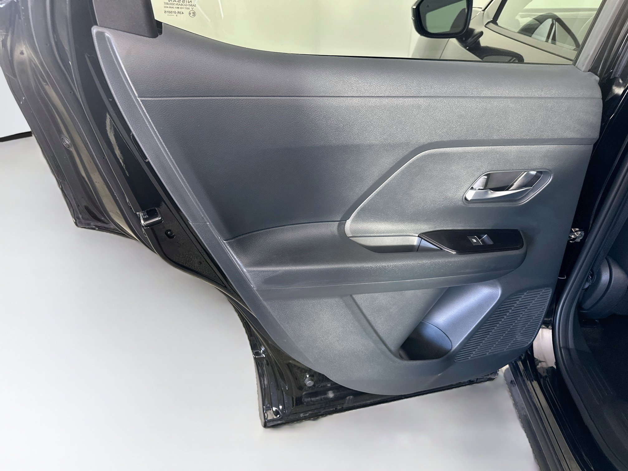 Used 2026 Nissan Kicks SR FWD image 26