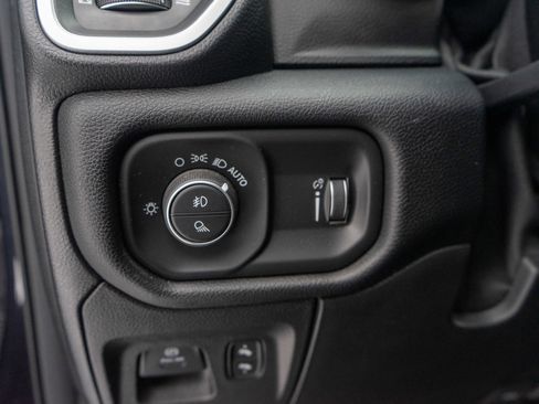 Used 2020 RAM 1500 Big Horn image 14