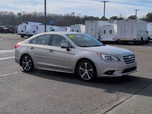Used 2017 Subaru Legacy 2.5i Limited image 2