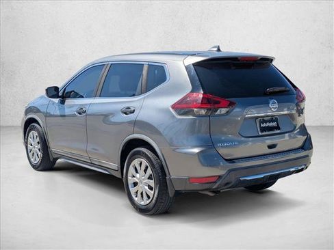 Used 2018 Nissan Rogue S image 8